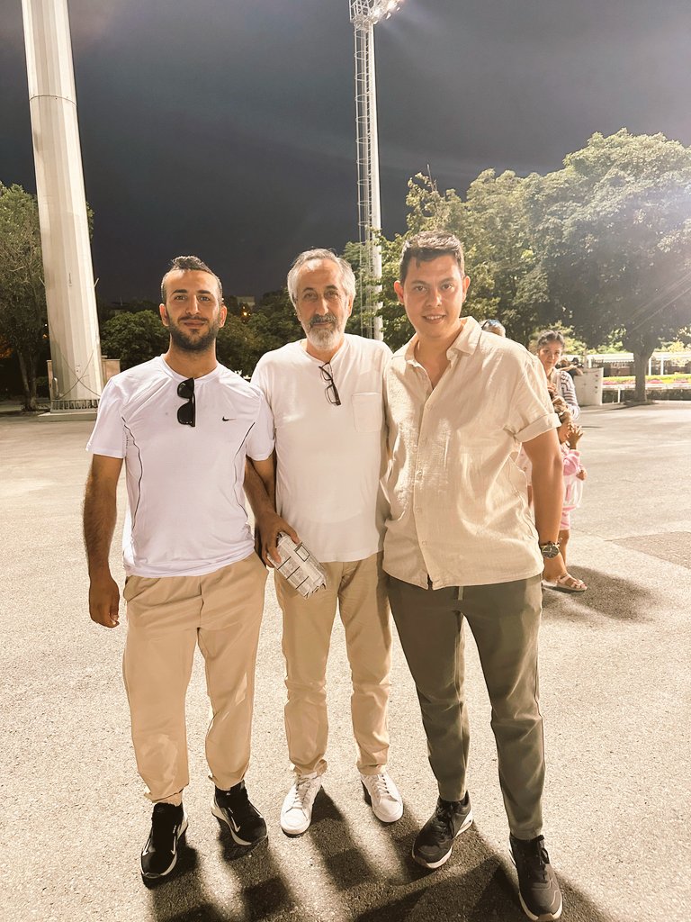 Abdul melik aslan (@abdulmelik012) on Twitter photo Bu gün 2'de 2 yapanların günü de sanki biri eksik burda😁😁 <a href="/VIHIGPHE/">Orhan Demirkıran🇹🇷</a> neredesin sen nerde
<a href="/feritunall/">Ferit Ünal</a> <a href="/IsgorenNaim/">Naim İşgören</a> Bu gün 2'de 2 yapanların günü de sanki biri eksik burda😁😁 <a href="/VIHIGPHE/">Orhan Demirkıran🇹🇷</a> neredesin sen nerde
<a href="/feritunall/">Ferit Ünal</a> <a href="/IsgorenNaim/">Naim İşgören</a>