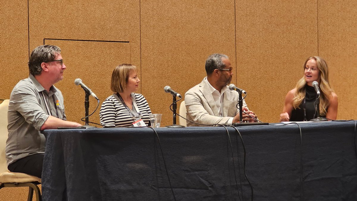 Great session with my esteemed colleagues Dr. Jeralyn Brossfield, Sean Patrick MacDonald <a href="/SimCraft/">SimCraft</a>, and Dr. Brooke Conway Kleven at <a href="/SEICon_org/">SEICon</a> II in Vegas. We discussed latest in brain performance technologies and impact on sports and entertainment. #Neuroscience #neurotwitter