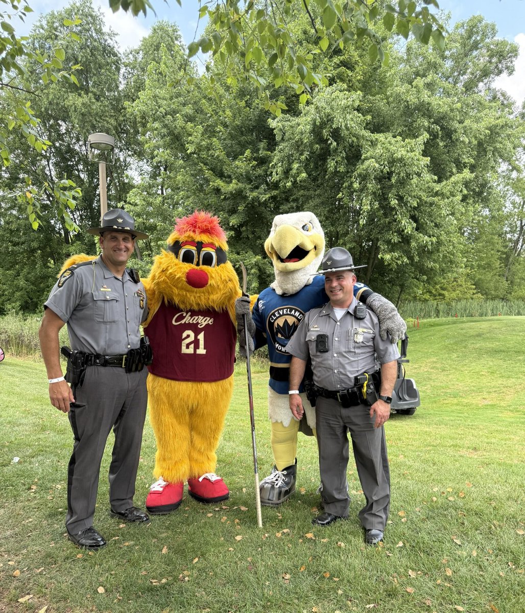 OSHP_NEOhio's tweet image. Yesterday, Lt. Ganley, Tpr. Masiella and College Intern Grossholz joined several law enforcement agencies for “Putting with the Police.” The event was held at Mudrun Golf Course in Akron. Thank you for having us, we had great time!
