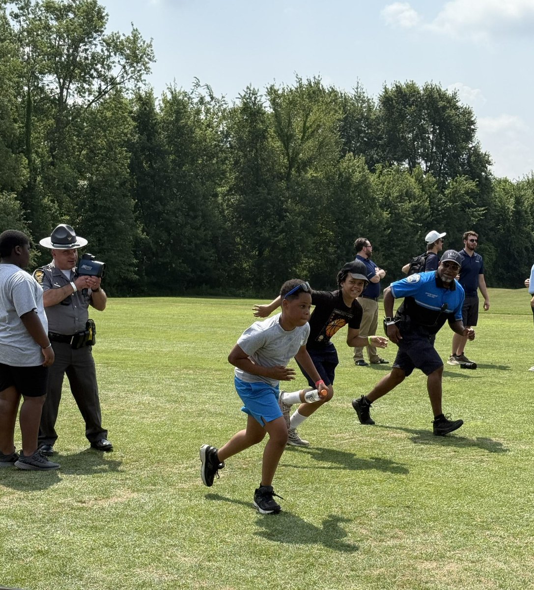 OSHP_NEOhio's tweet image. Yesterday, Lt. Ganley, Tpr. Masiella and College Intern Grossholz joined several law enforcement agencies for “Putting with the Police.” The event was held at Mudrun Golf Course in Akron. Thank you for having us, we had great time!