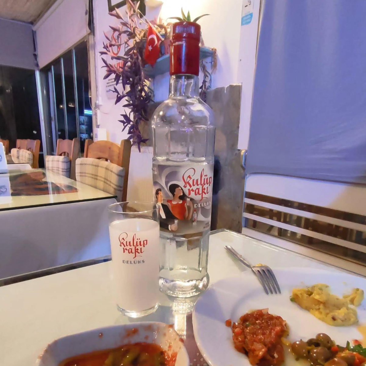 Rakı içen kadın sevmeyin, Kulüp Delüks olmuş 1775tl..