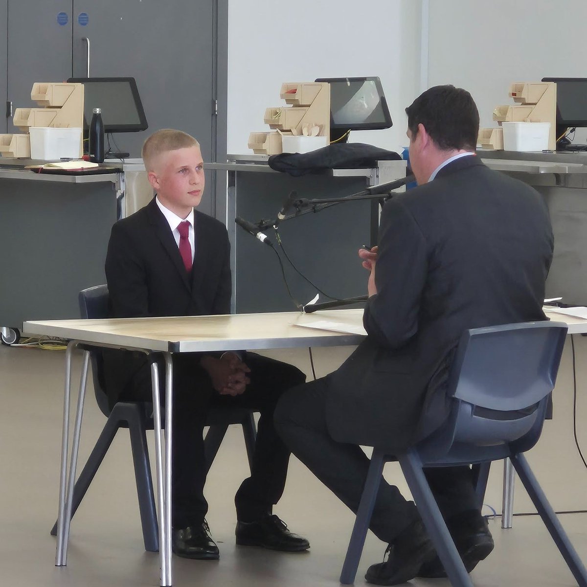 athenalearning_'s tweet image. Year 10 students at The Ilfracombe Academy dressed to impress for this year’s You’re Hired! Six career-focused workshops, a live panel interview with TDK Lambda. A brilliant day of ambition, confidence &amp;amp; future-ready skills! #IlfracombeAcademy #CareersEducation