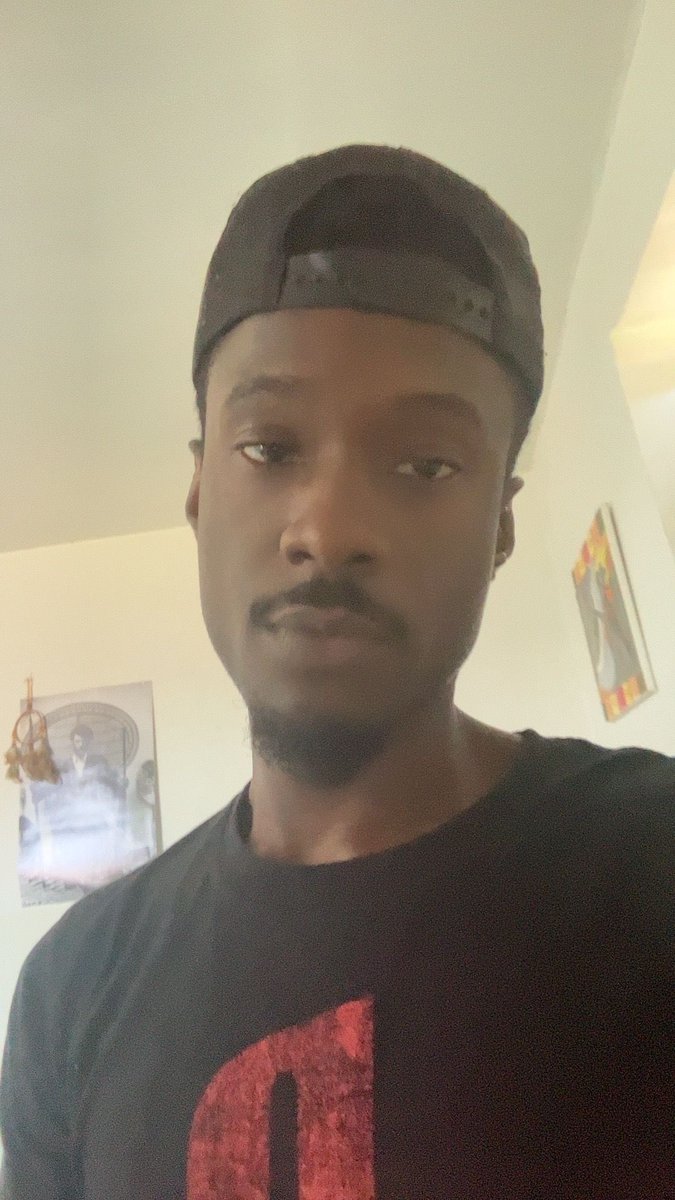 SupremeTy66 tweet media