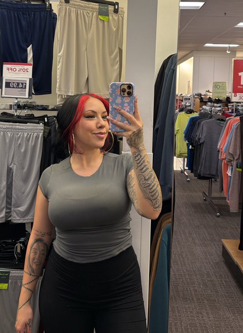 Watch Salice Rose's leaked NSFW photo on TwXstars