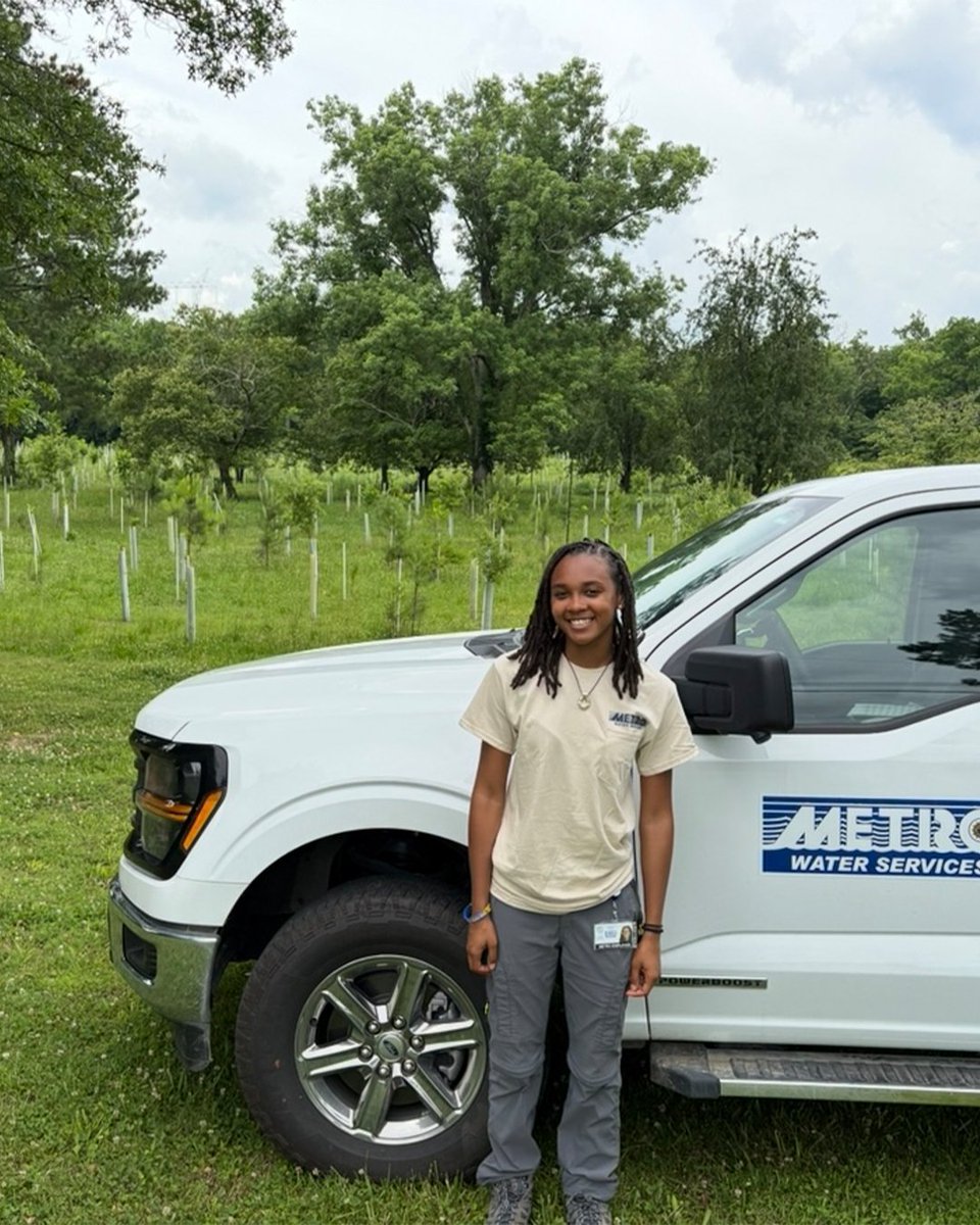 TSUCollegeofAG's tweet image. Sydney Wyche is interning with @NashvilleMWS this summer, 💧 🚰 working on a number of projects with NMWS this summer, everything from updating the city’s tree inventory using Geographic Information Systems mapping technology to assisting with watershed stream sampling. 🔬