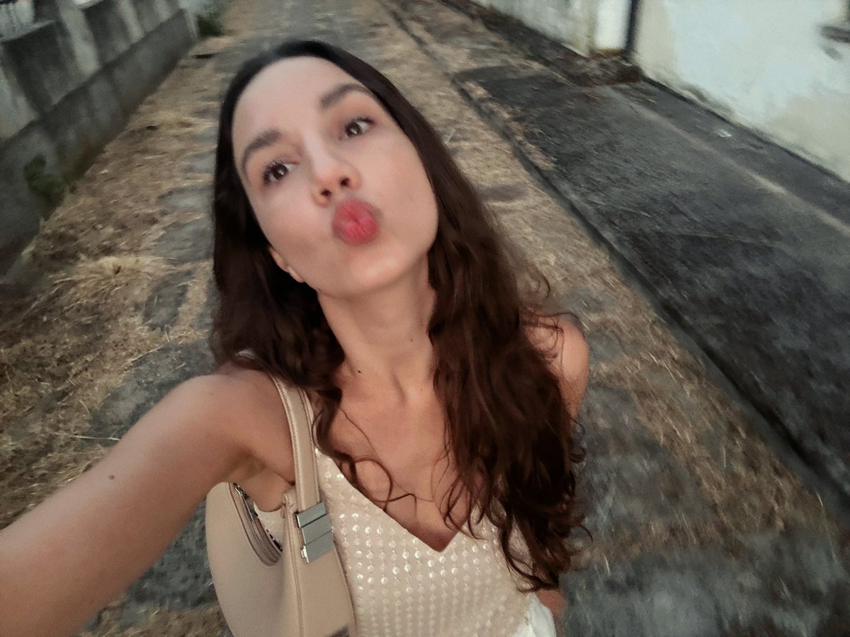 А давайте добʼємо баночку Павліка?!
Я вам за це за вічу якусь жопу

send.monobank.ua/jar/vMuWFCFU5