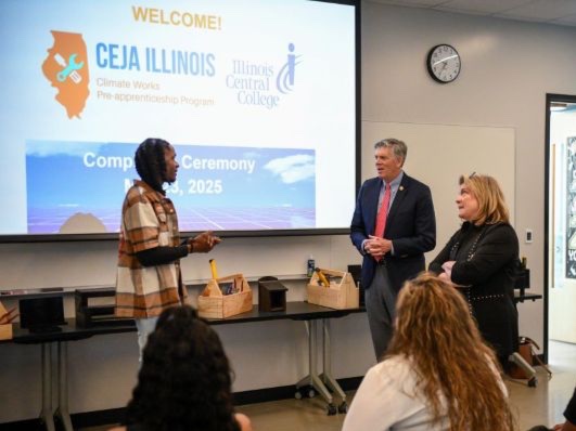Congrats graduates of the Climate Works Pre-Apprenticeship 3rd cohort at <a href="/IllinoisCentral/">ICC.edu</a>! With support from our instructors, coordinators, and partners at Goodwill Industries of Central Illinois, each graduate has the skills to succeed. And <a href="/RepLaHood/">Darin LaHood</a> attended to meet the class!