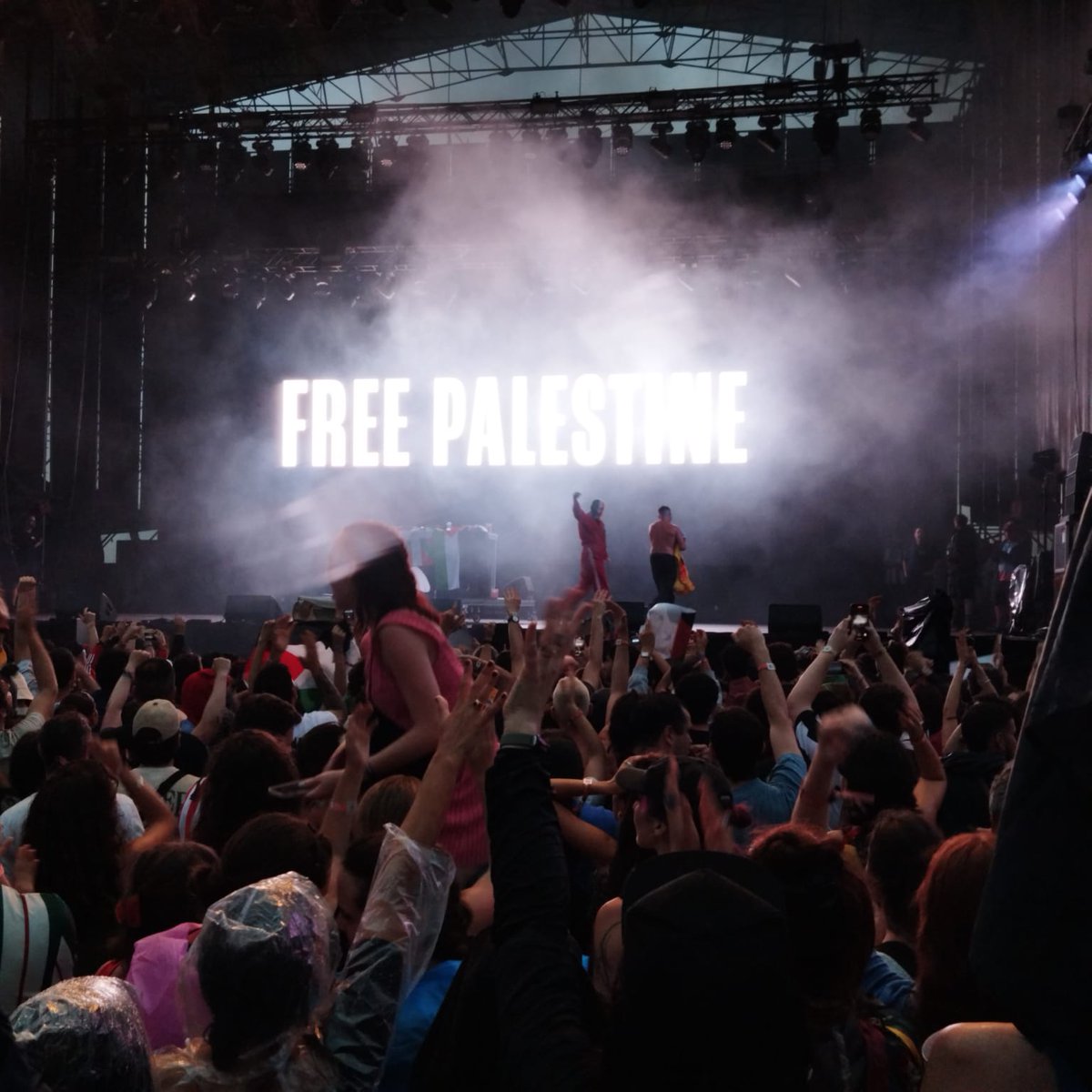 Palestina askatu!
Free Palestine
❇️♥️🟢🇮🇪🇵🇸
<a href="/KNEECAPCEOL/">KNEECAP</a>