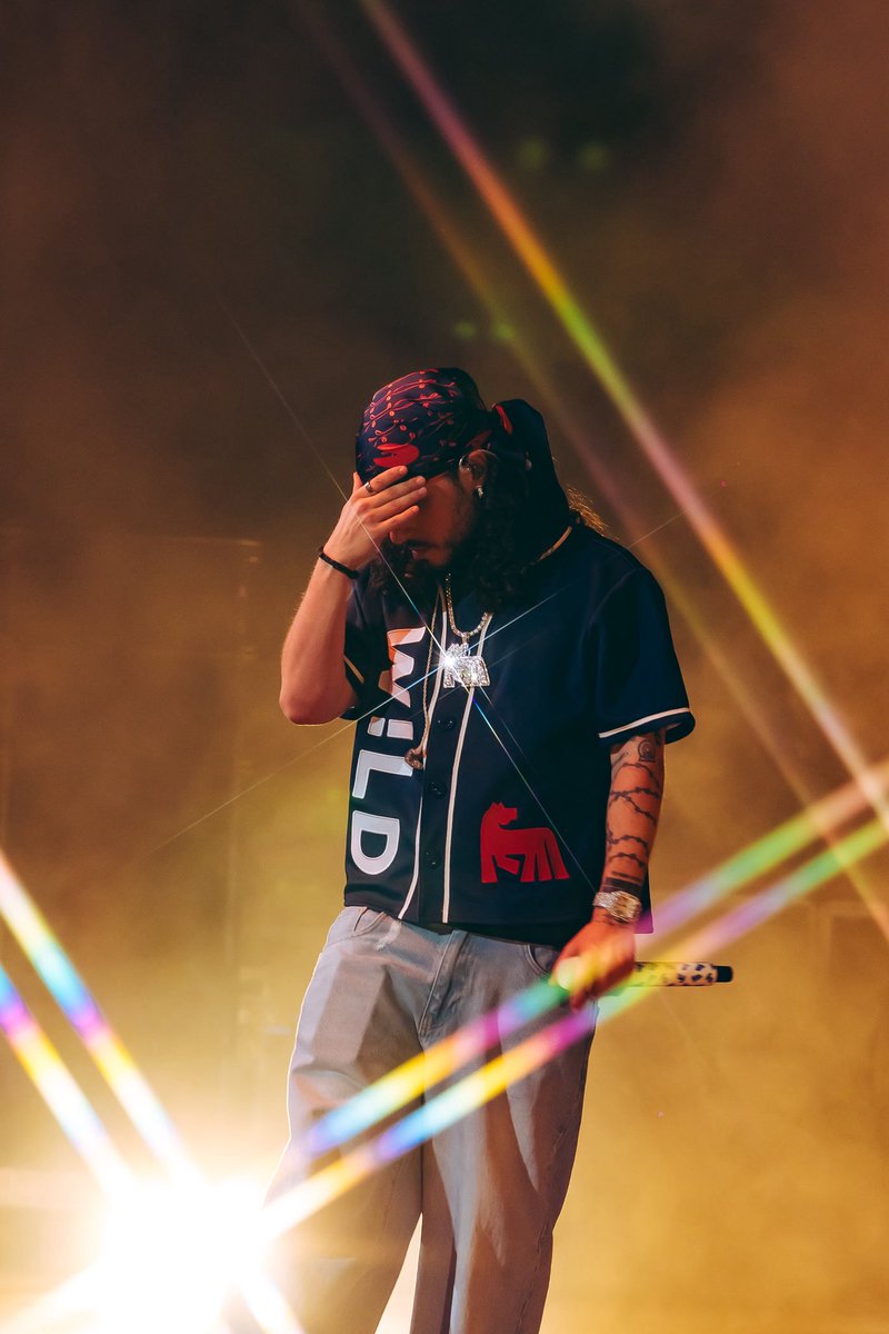 russdiemon's tweet photo. I love you Chicago https://t.co/QNn25SGjdm