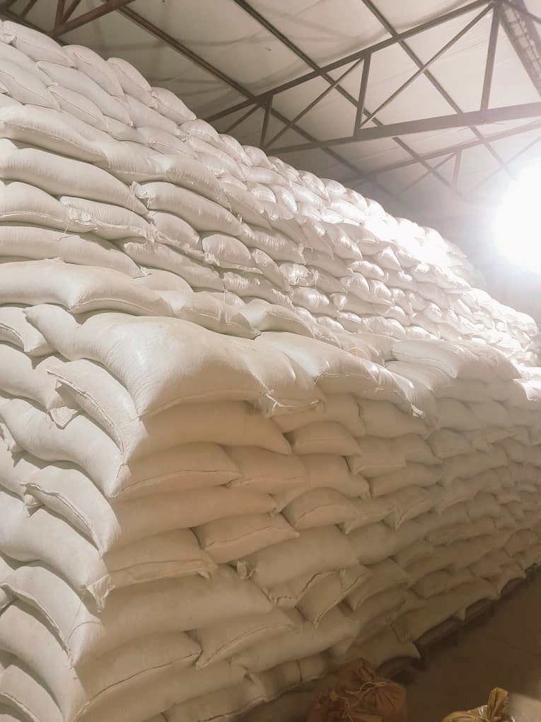 Selling best quality soyabean  in Uganda  machine cleaned and packed in 50kg  at negotiable  prices.