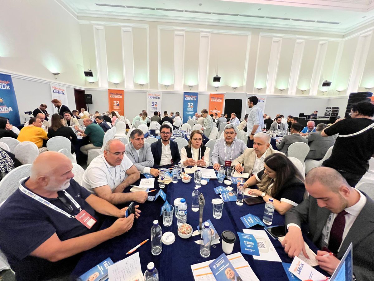 📍 Kızılcahamam’dayız.

32’inci İstişare ve Değerlendirme Toplantısı için değerli dava ve yol arkadaşlarımızla bir araya geldik.

Hayırlara vesile olmasını temenni ediyorum.

<a href="/Akparti/">AK Parti</a> 
<a href="/AKPartiG_Antep/">AK Parti Gaziantep</a>