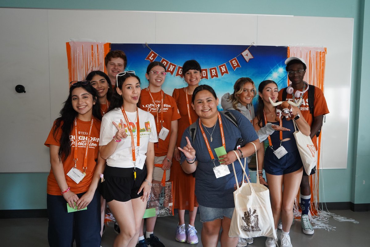 UTorientation's tweet image. We already miss session 6... 😢 highlights from Longhorn Orientation session 6 are now on our Facebook page! 🤘facebook.com/share/p/16yX2J…