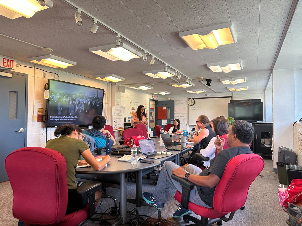aapinewjersey's tweet image. Here in the Garden State, we believe kids should learn American history that includes all of our stories. This week at FDU, @ProfKJoshi is prepping the stellar public school teachers in our Teach Asian American Stories fellowship to lead workshops and trainings for their peers.