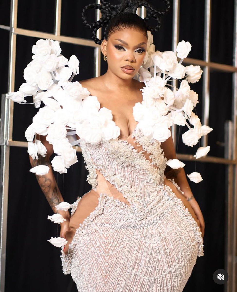 ryan_mazibuko's tweet photo. After watching #RHODurbanS5 #rhodreunion it's safe to say #londielondon carried the show with grace and her final words nobody could have said it better.I hope she comes back and as Sorisha's tight friend..Bring back my #slee @ShowmaxOnline https://t.co/IDiY72wZ95