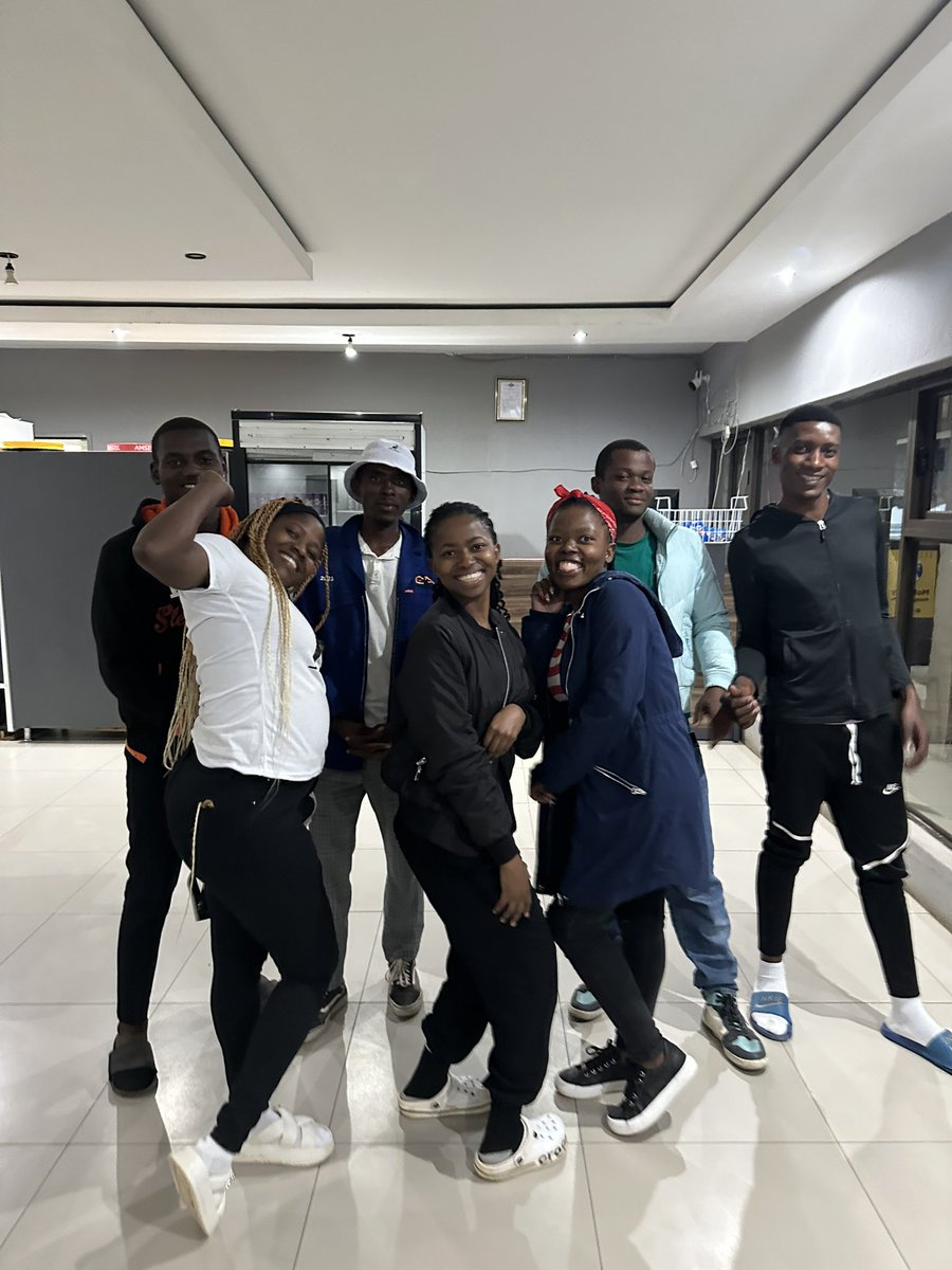 Began at Mphilo’s women’s empowerment sewing co-op. Then delivered emergency food aid to 15 child &amp; granny headed homes. Ended at dinner w/our Malindza young entrepreneurs talking strategy on expanding customer bases, networking, budgeting &amp; marketing! 

Goodnight from eSwatini!