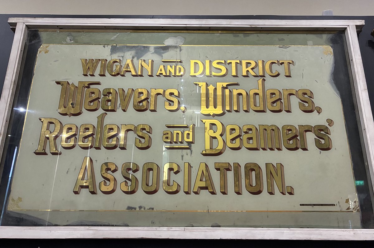 So Mum went to <a href="/WiganMuseum/">Wigan Museum</a> today (without me I should add!) and met another popular member of the #btposse … <a href="/HackerTDog/">Hacker T Dog</a> 🤩 he must have been roasting stuck in that display cabinet in this heat..?! 🤣🐾🐾 #hotdog