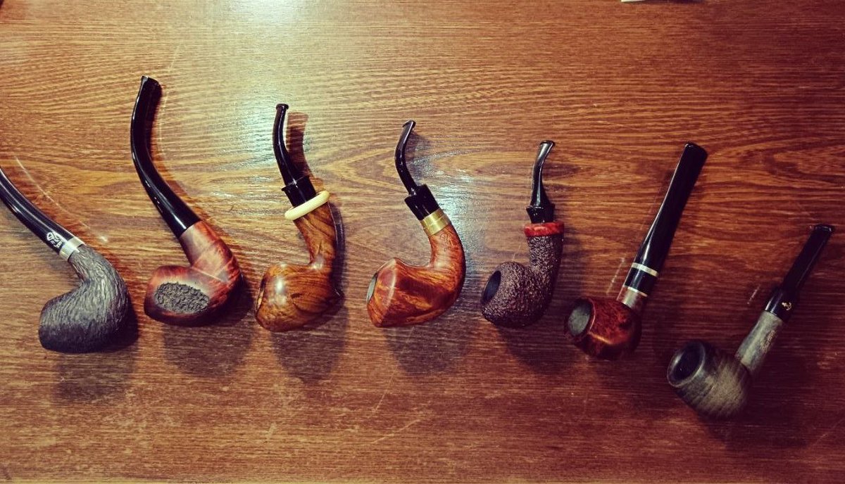 همه‌ی پیپ‌هایی که به بهنام فیروزی عزیز فروختم. یکی از یکی بهتر، مرغوب‌تر، زیباتر.