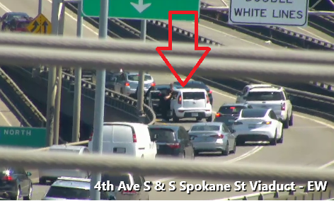 Spokane St Viaduct On-Rampへの衝突I-5