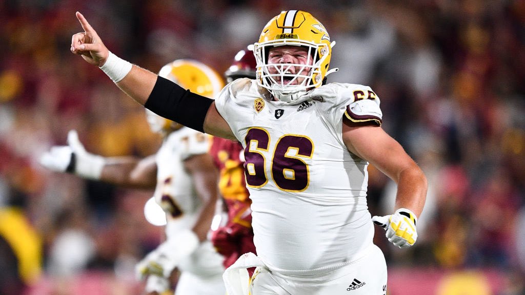 TristanDare2027's tweet image. #AGTG After a great conversation with @CoachTuitele, I am blessed to receive an offer from Arizona State University! @KennyDillingham @TyBarret @coacharroyo @CoachTravisWard @ASUFootball #ForksUp
@coachrdodge @coachvictorgill
@CoachRazloznik @SLC_Recruiting