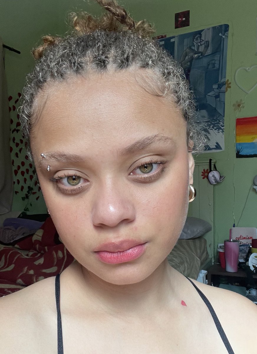 Lexcova_'s tweet photo. Maaan I wish I could keep my hair tied up but these damn locs are so short, random strands start pulling out in a matter of seconds 😭 https://t.co/5b7wJBvVFR