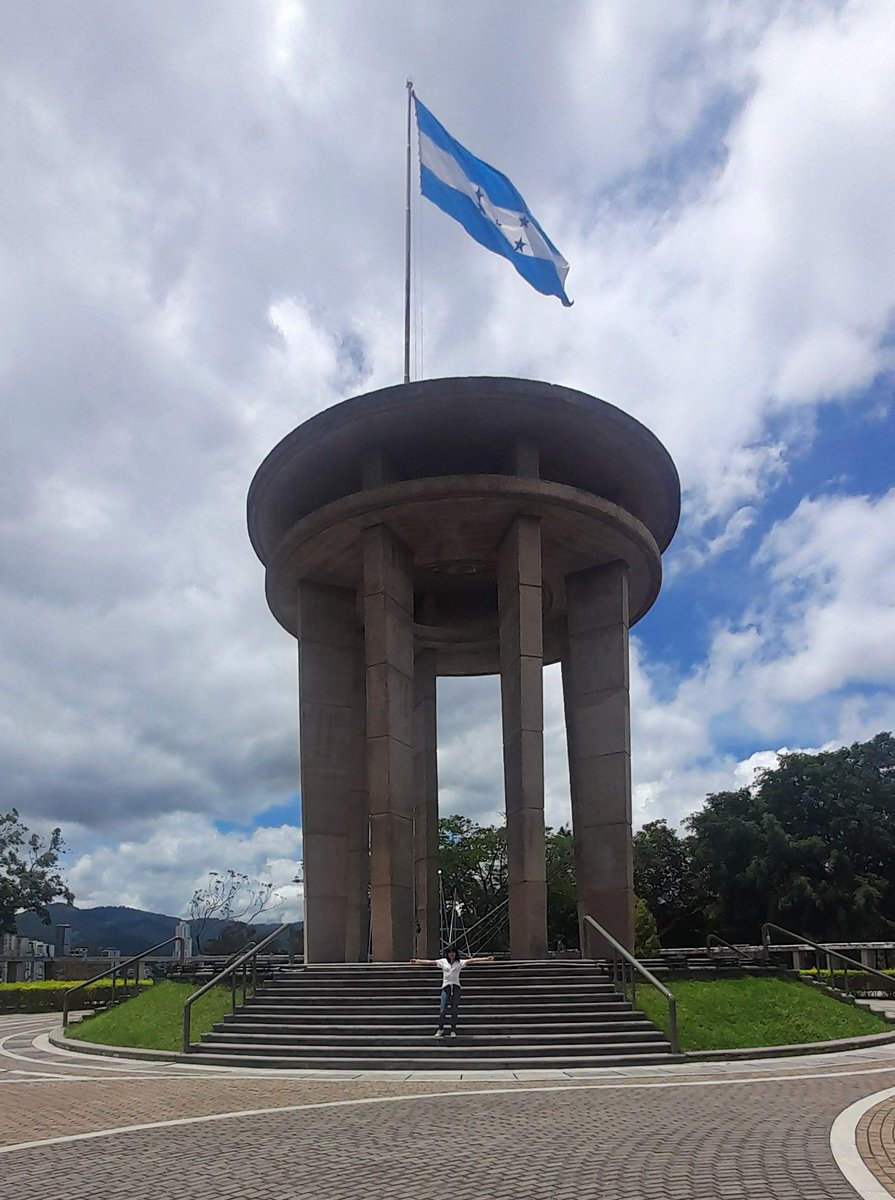 Jenni_Ilovares's tweet photo. Cerro Juana Laines. 🌳 https://t.co/kIEs2qiVVw