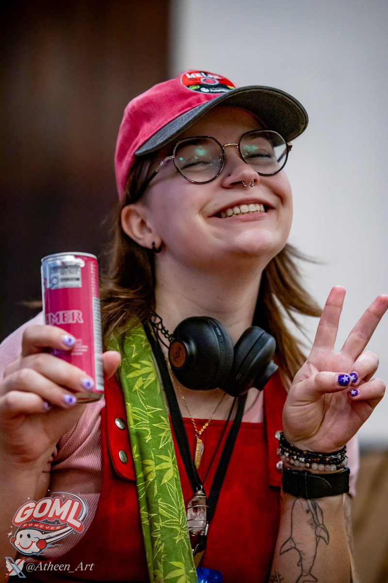MissFFire's tweet photo. Redbull needs to sponsor me asap 

Photos by @Atheen_Art https://t.co/CoupRhHrfM