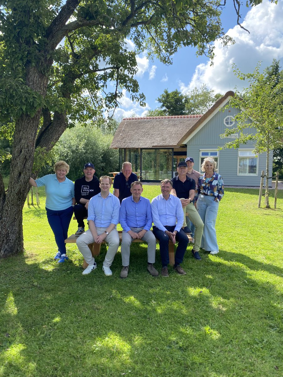 's tweet image. Vandaag met buurman ⁦@ProvincieNH⁩ en burgemeesters van Waddeneilanden op pad. Samen sterk voor deze vijf leefgemeenschappen! #Texel, #Vlieland, #Terschelling, #Ameland, #Schiermonnikoog #Wad ⁦@provfryslan⁩ ⁦@arthurvandijk⁩