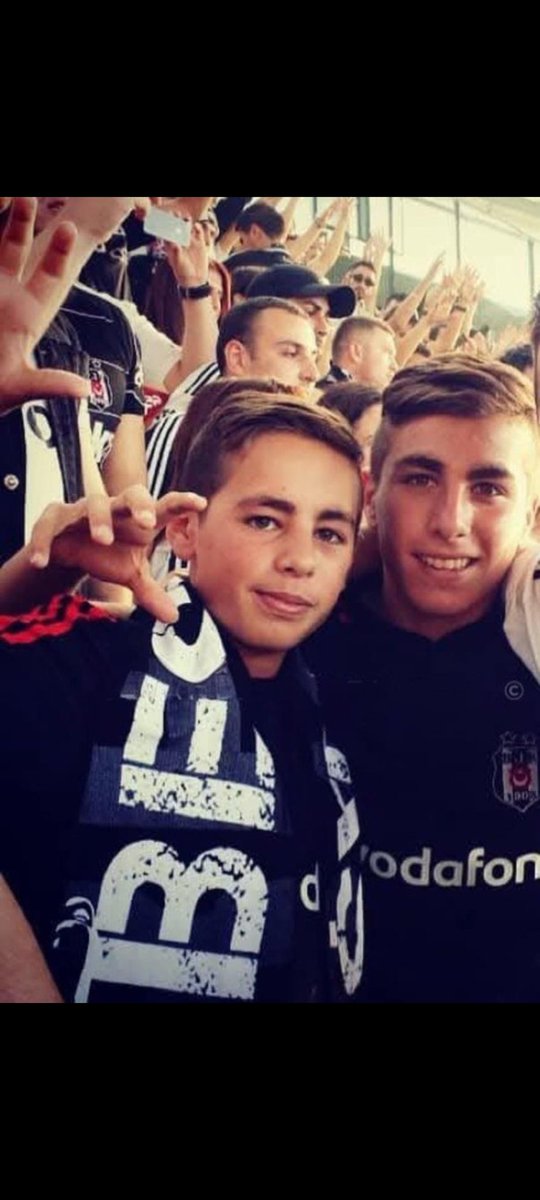 Beşiktaşlı olunmaz, Beşiktaşlı doğulur! O küçük çocuk büyüdü..
Orkun Kökçü Beşiktaşlı  🦅