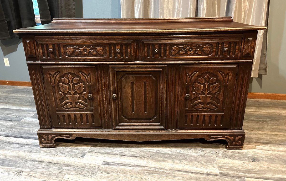 VeiledGlory's tweet image. This 1930’s solid wood buffet was left in the house we just bought! How much should I sell it for??