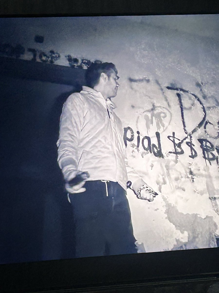 kbuckley87's tweet photo. @DakotaLaden @ProjectFearX Sat in my fear gear watching this! That graffiti is driving me crazy 🤣🤣 https://t.co/FwrViaSrmm
