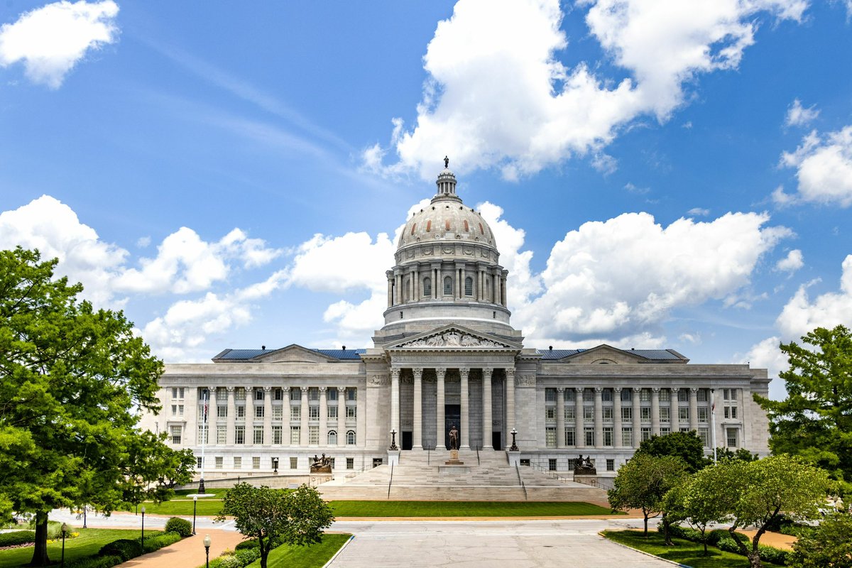 MissouriOA's tweet image. Heads Up, Visitors! 🏛️The Missouri State Capitol Building will be closed July 19-20 for essential electrical system maintenance. We appreciate your patience! Explore other Jefferson City attractions at, visitjeffersoncity.com. #MOCapitol #JeffersonCity #StateMaintenance