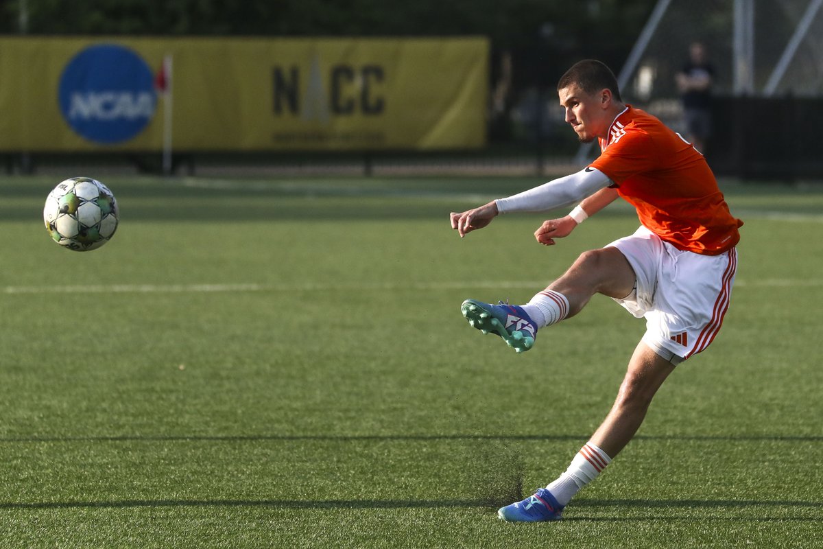 Some of our fave shots 📸 from our men's USL League Two match this week!

#dutchlionsfcusa | #path2pro | #upthedutch