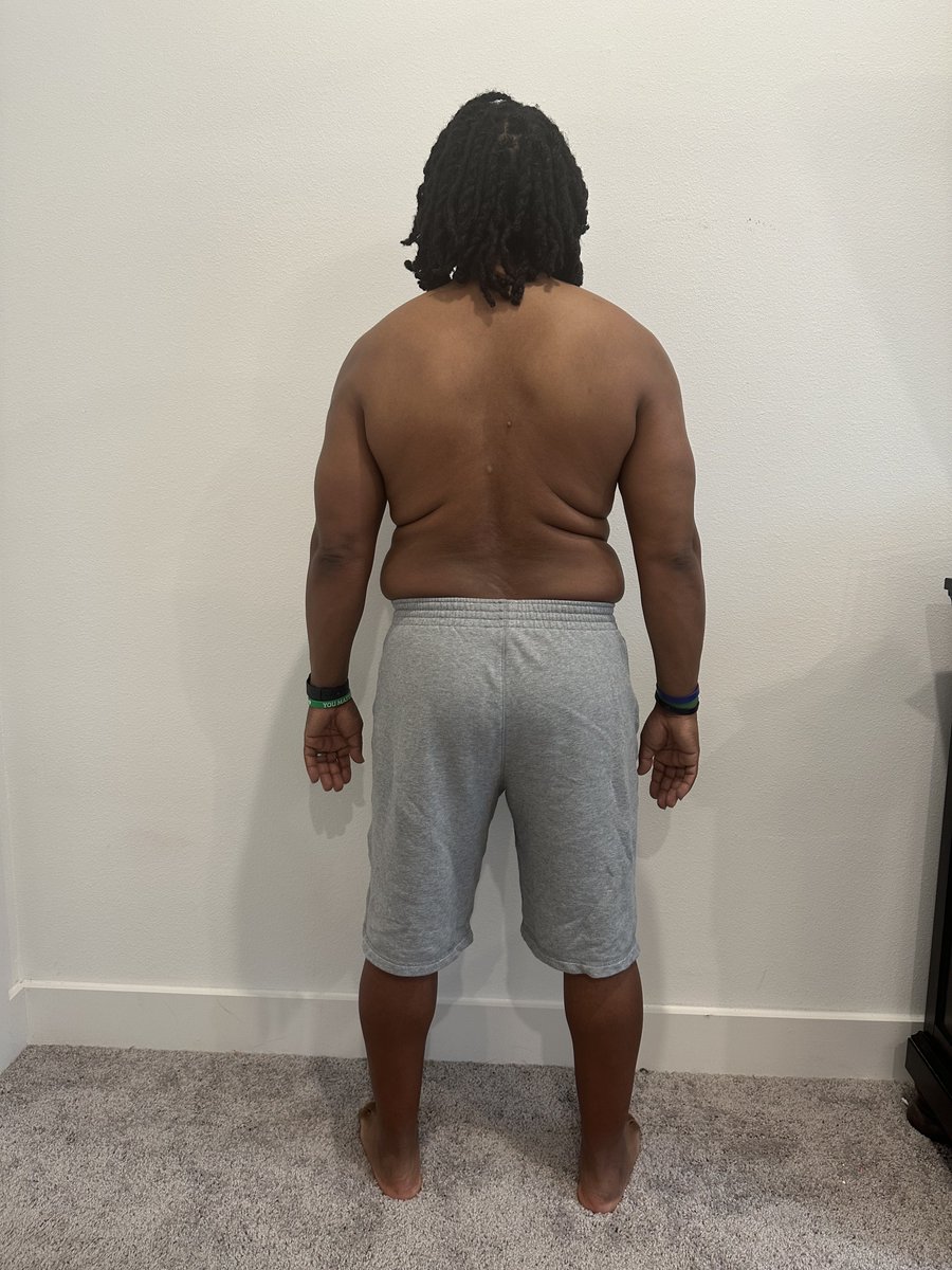iTz_STOGG's tweet image. Y’all remember this back. Within time it’ll change.
You may ask…What’s My Purpose?
Shiiiiii, I wanna be in shape bih 🤣
Gray shorts is when I first started and red shorts was like last week.
@TCaptainX_
#1LOVE #FittedUnK