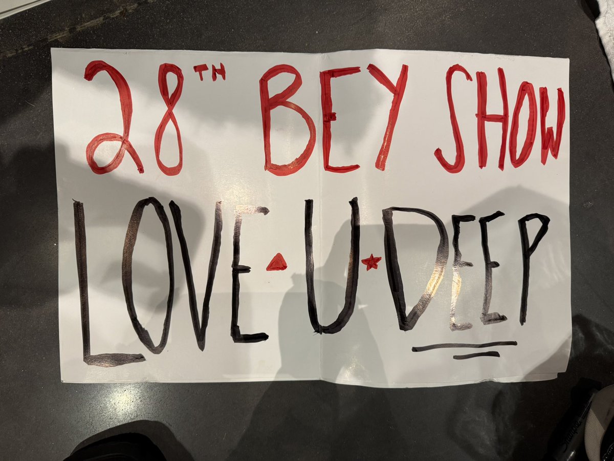 fergyonce's tweet image. Tonight’s signs 😭