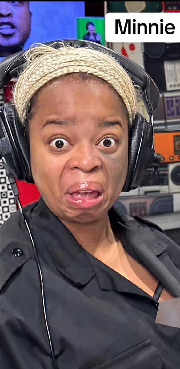 HandSani9999's tweet photo. This is Minnie Right now reading all our comments about her with her ghost Acc๐ค๐ผ๐คฃ๐คฆ๐ฝโโ๏ธ
Ntombazane Ububi? ๐ญ
Yaze yakhohlakala le hippo Yho!
#RHODurbanS5 #rhodreunion #RHODurban #RHODS5 #minnientuli #cancelminnientuli #MinnieMustFall https://t.co/WuZvR9VmyB