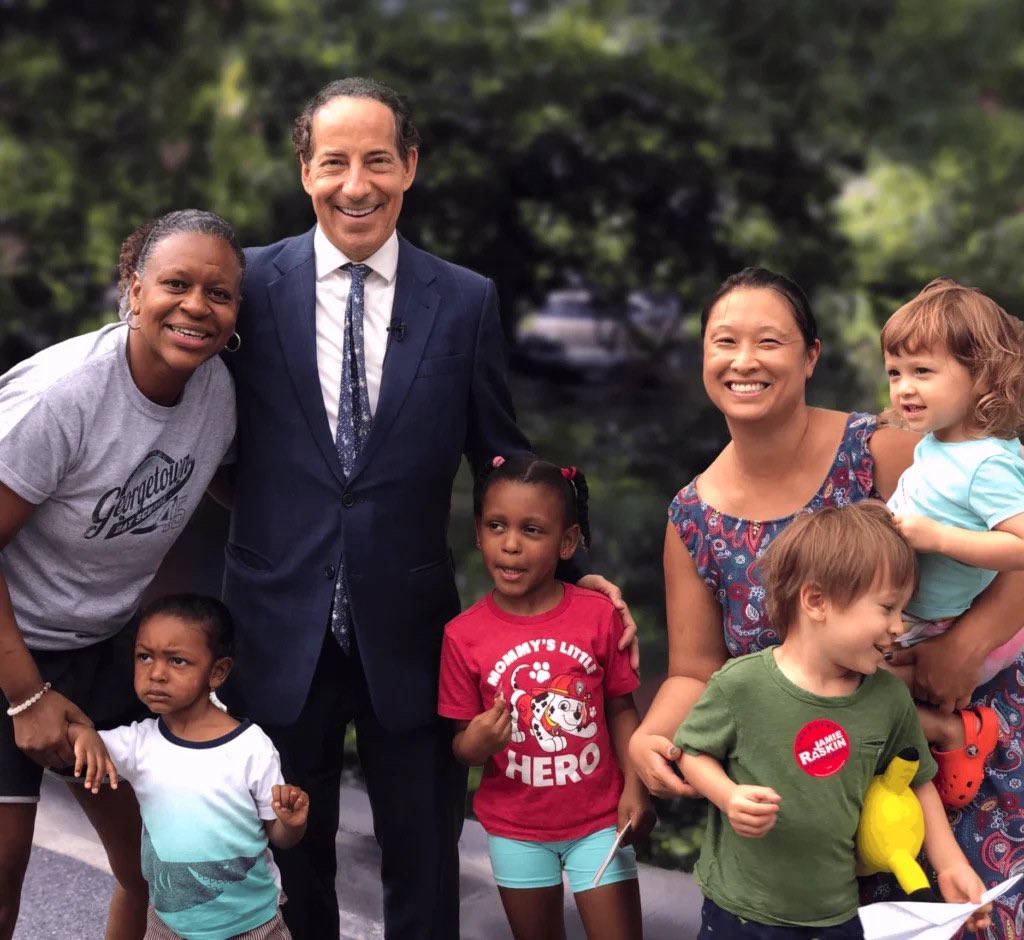 Jamie Raskin has endured losing a child and beat cancer all while fighting for the protection of all Americans and calling out the lies of the right

He defines what a hero is. 

RP and 💙 if you support all he has done!