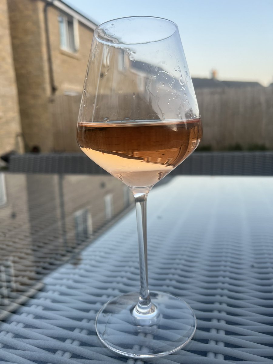 paulo_stewart's tweet image. Am I alone in thinking BST should be 2 hours ahead of GMT rather the 1 hour we change. GMT through winter is fine but nobody needs it to be daylight at 4 am in the summer. It is however nice sitting out late at night with a glass of wine as we would do on holiday
