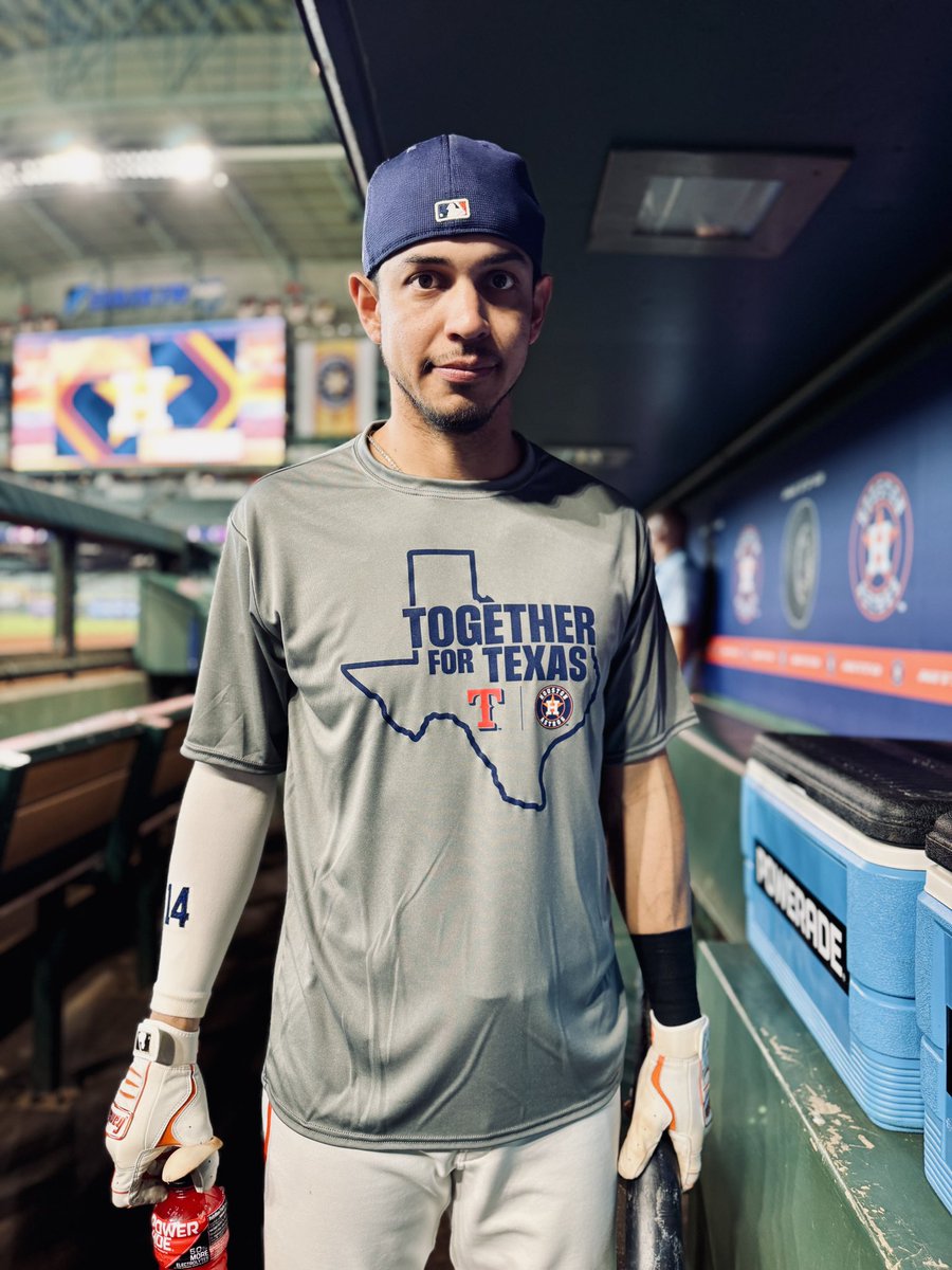 Luis Ortiz (@ortizsportstv) on Twitter photo Astros and Rangers wearing these special shirts today as the two rivals team up to show support for central Texas flood victims
<a href="/KHOU/">KHOU 11 News Houston</a> Astros and Rangers wearing these special shirts today as the two rivals team up to show support for central Texas flood victims
<a href="/KHOU/">KHOU 11 News Houston</a>