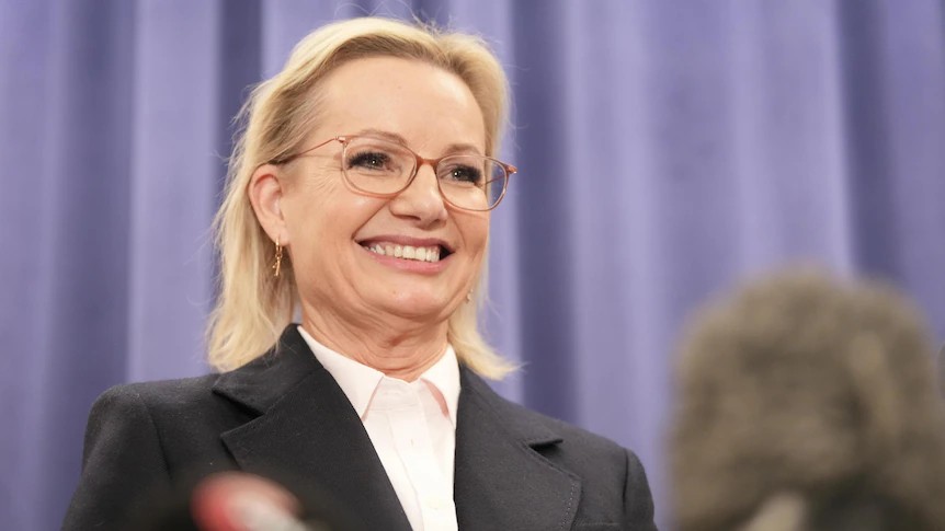 Image a job when you've been elected opposition leader and getting paid over 400k/year, yet you don't have to do anything because your party just goes along with everything the government does.