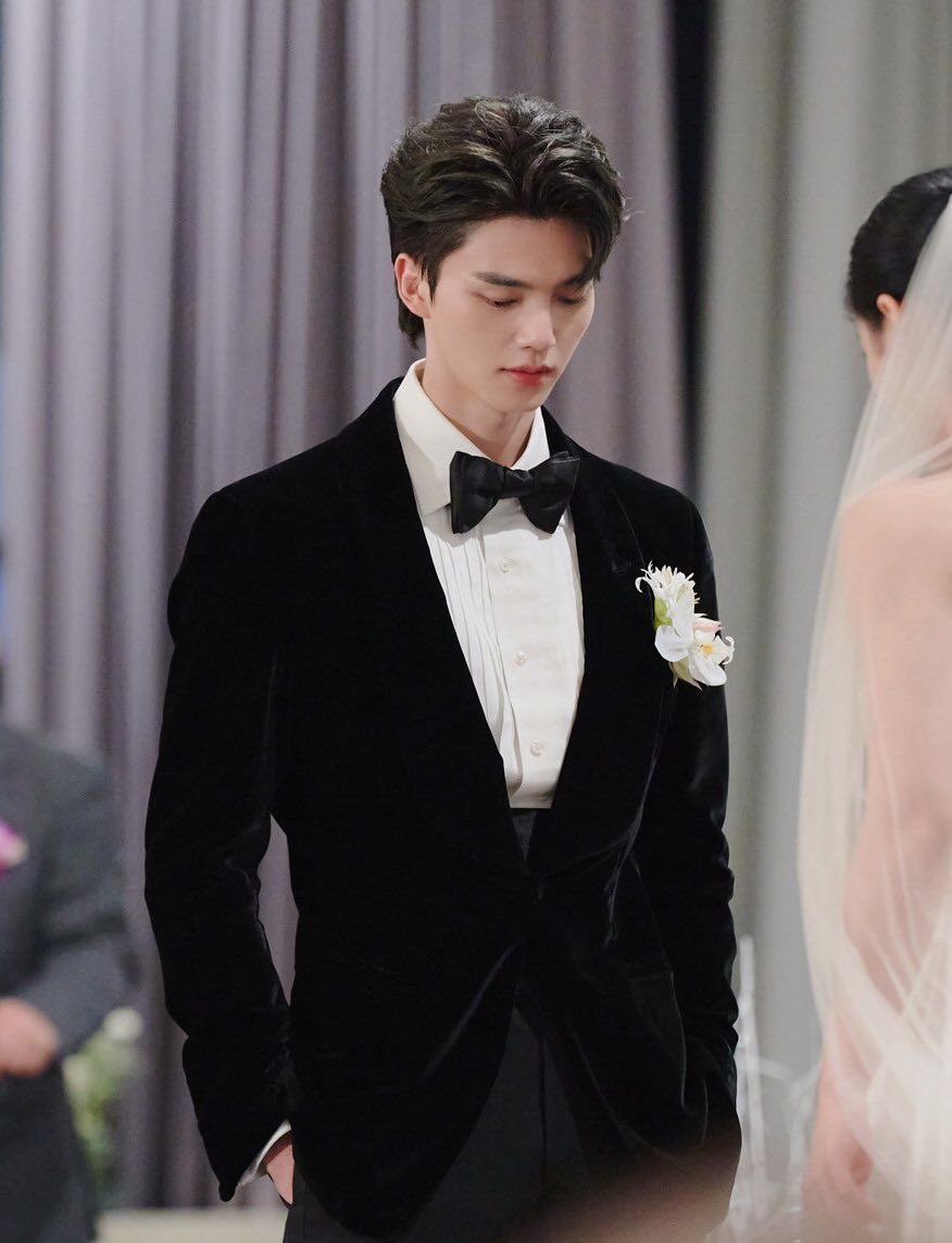 daylightales's tweet photo. @nateturnal ㅤ

if you know it in one glimpse, it’s legendary you &amp; I, go from one kiss to getting married.

    ㅤ https://t.co/MUViykDnrW