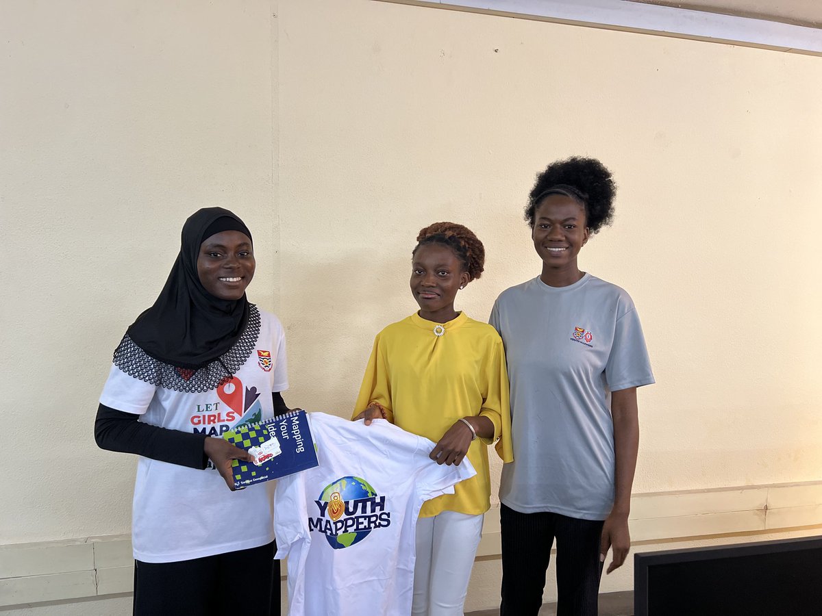 YouthmappersUCC's tweet image. 📍🪐📍🗺️📍🌍📍🪐
The continuation was today and we officially climaxed the LetGirlsMap campaign! 🎉
TomTom stickers and books were presented to honor their commitment.🎁
Big thanks to @HijabGirl, the facilitator and to everyone.
#LetGirlsMap🌍
#WeDontJustBuildMapsWeBuildMappers