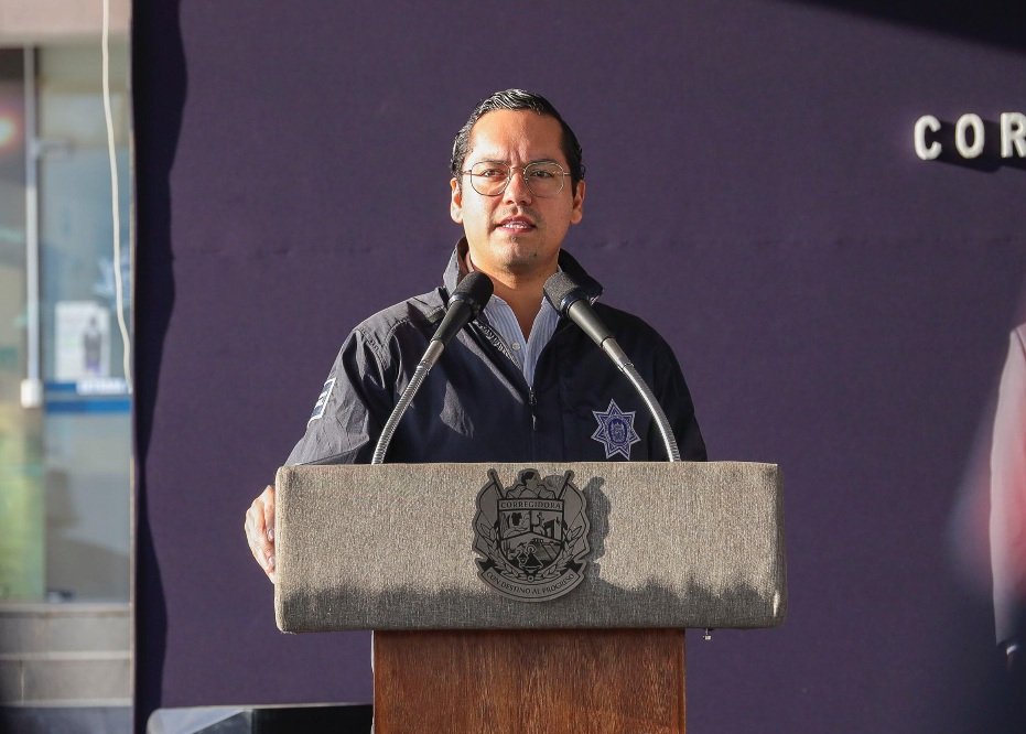 PVozdelaSierra's tweet image. #Corregidora | Condena Chepe Guerrero ataque contra policías munipales; externa su solidaridad con las familias.
Más: ⬇️
vozdelasierra.com.mx/chepe-guerrero…