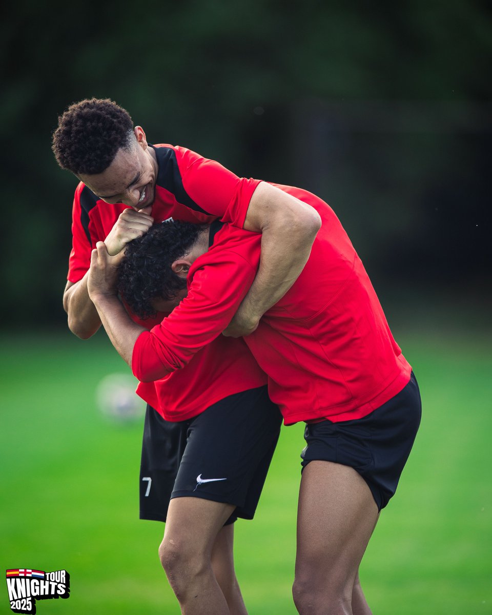 فريق واحد، عائلة واحدة 🫶🏻❤️

#القادسية | #MQ