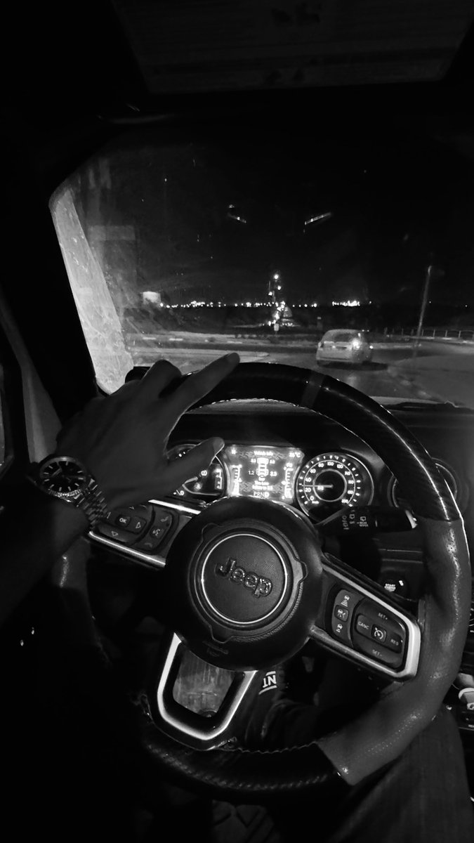 ونعوذ بك يا الله من أن نبحِر أميالًا في 
اتجاهٍ خاطئ ."