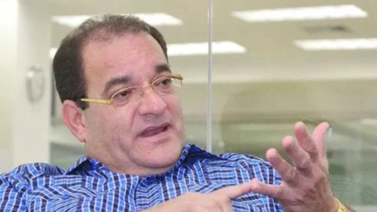SIN24Horas's tweet photo. Decisión del TC respalda condena de 5 años contra Nelson Rizik Delgado por lavado de activos
#NoticiasSIN #TC #Rizik
Más detalles en nuestro periódico https://t.co/Ovpz0o33FI
https://t.co/i53gOjfHFS https://t.co/iLexQMEEKP