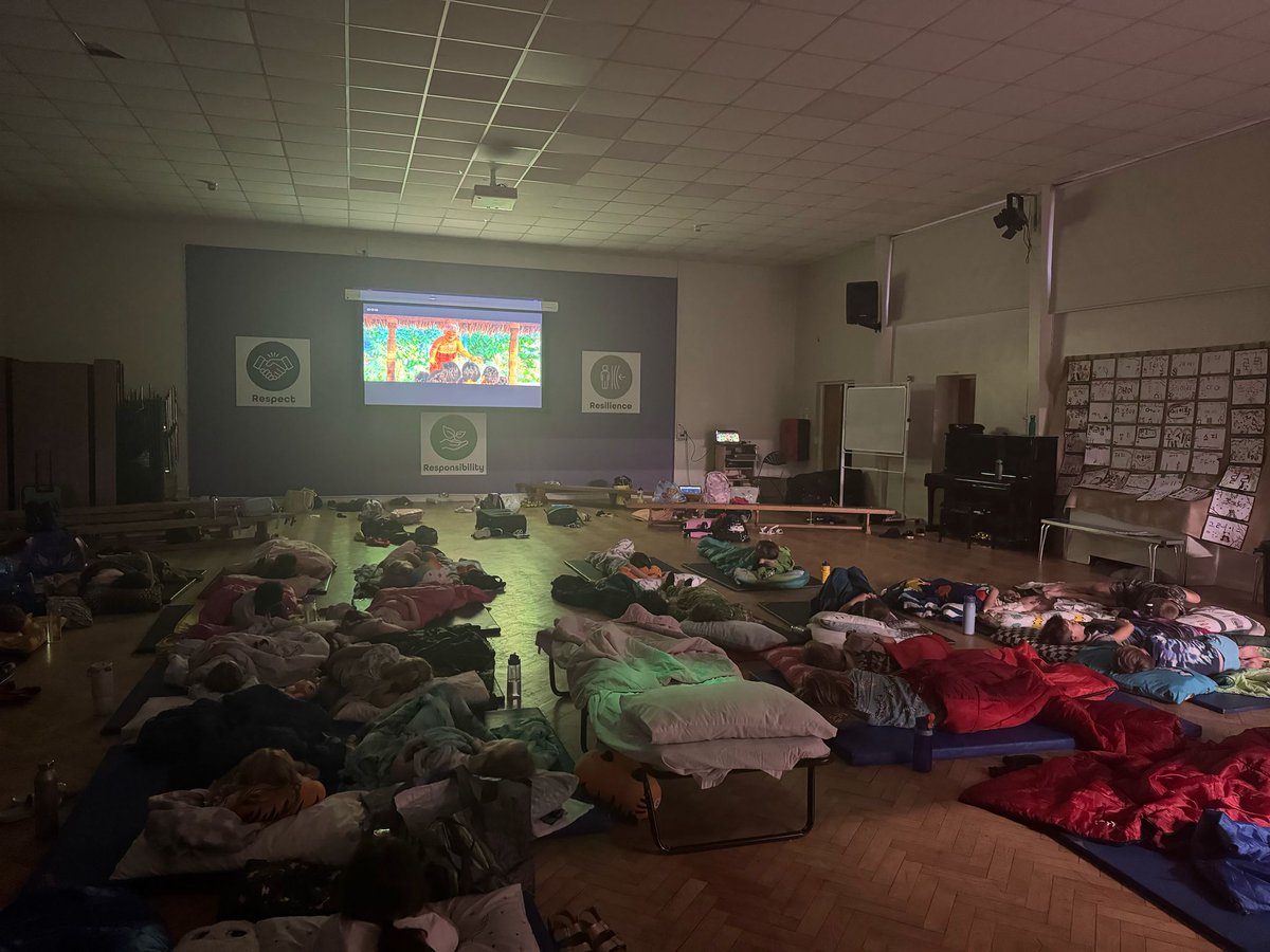 Falling asleep to a movie 🎬 🍿 😴 #experiencesforall