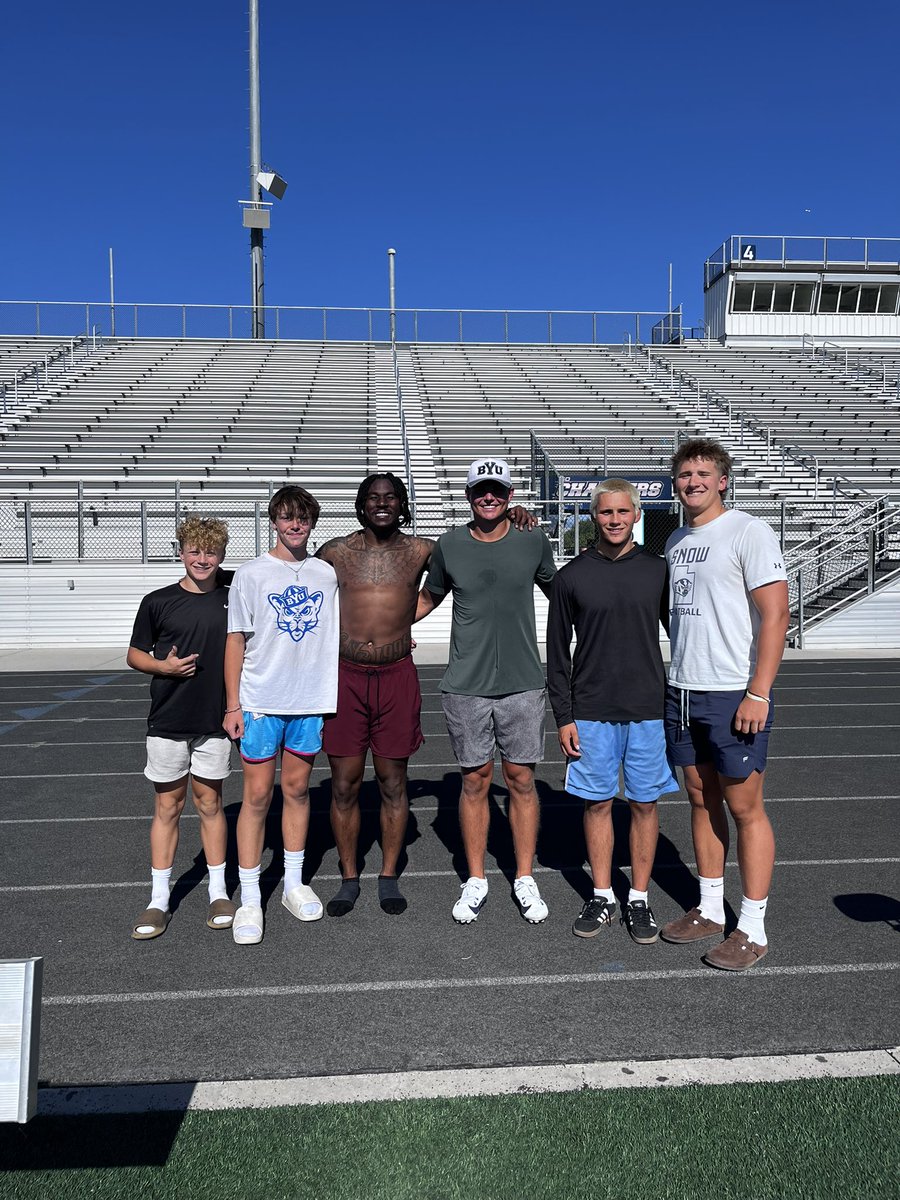 neil_pauu#8 (@pauuneil) on Twitter photo My yung bulls & my dawgs from <a href="/SnowCollegeFB/">Snow College Badger Football</a> gettin to workout this off-season wit some BYU Greats!! <a href="/ZachWilson/">Zachary Wilson</a> <a href="/jswaggdaddy/">Jamaal Williams</a> <a href="/CarsonCropATH/">Carson Crop ATH</a> <a href="/KaelMccoy/">KaelMcCoy</a> <a href="/MylesPeters85/">Myles Peters</a> <a href="/stroformance/">Stroformance</a> My yung bulls & my dawgs from <a href="/SnowCollegeFB/">Snow College Badger Football</a> gettin to workout this off-season wit some BYU Greats!! <a href="/ZachWilson/">Zachary Wilson</a> <a href="/jswaggdaddy/">Jamaal Williams</a> <a href="/CarsonCropATH/">Carson Crop ATH</a> <a href="/KaelMccoy/">KaelMcCoy</a> <a href="/MylesPeters85/">Myles Peters</a> <a href="/stroformance/">Stroformance</a>