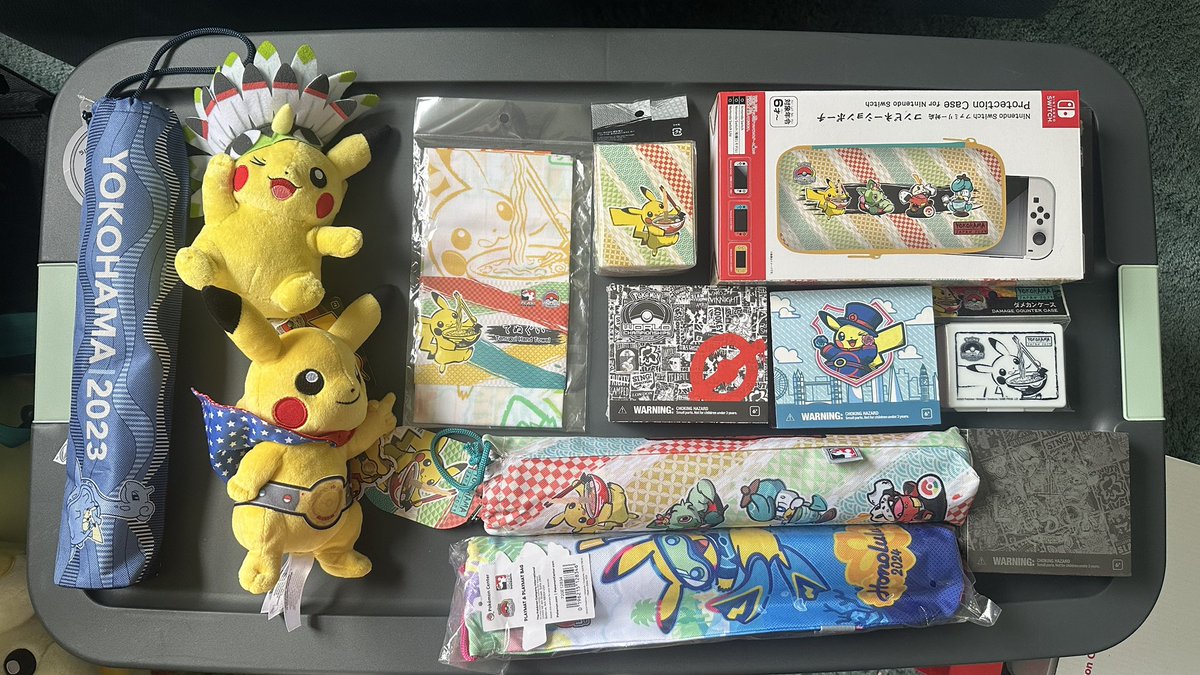 siLPH_Co's tweet photo. Turns out medical bills are expensive even with insurance so I’m looking to part with some of my collection. Feel free to offer on anything below. I’ll make a more formal price guide later(?) RTs appreciated! https://t.co/S5Hxm2PdWi