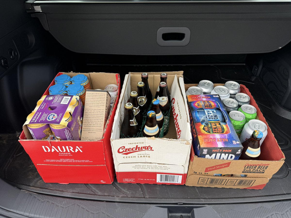 bdb2tx's tweet image. …and so begins another BJCP class! Still time to join in! 10 seats are open! DM me for info!