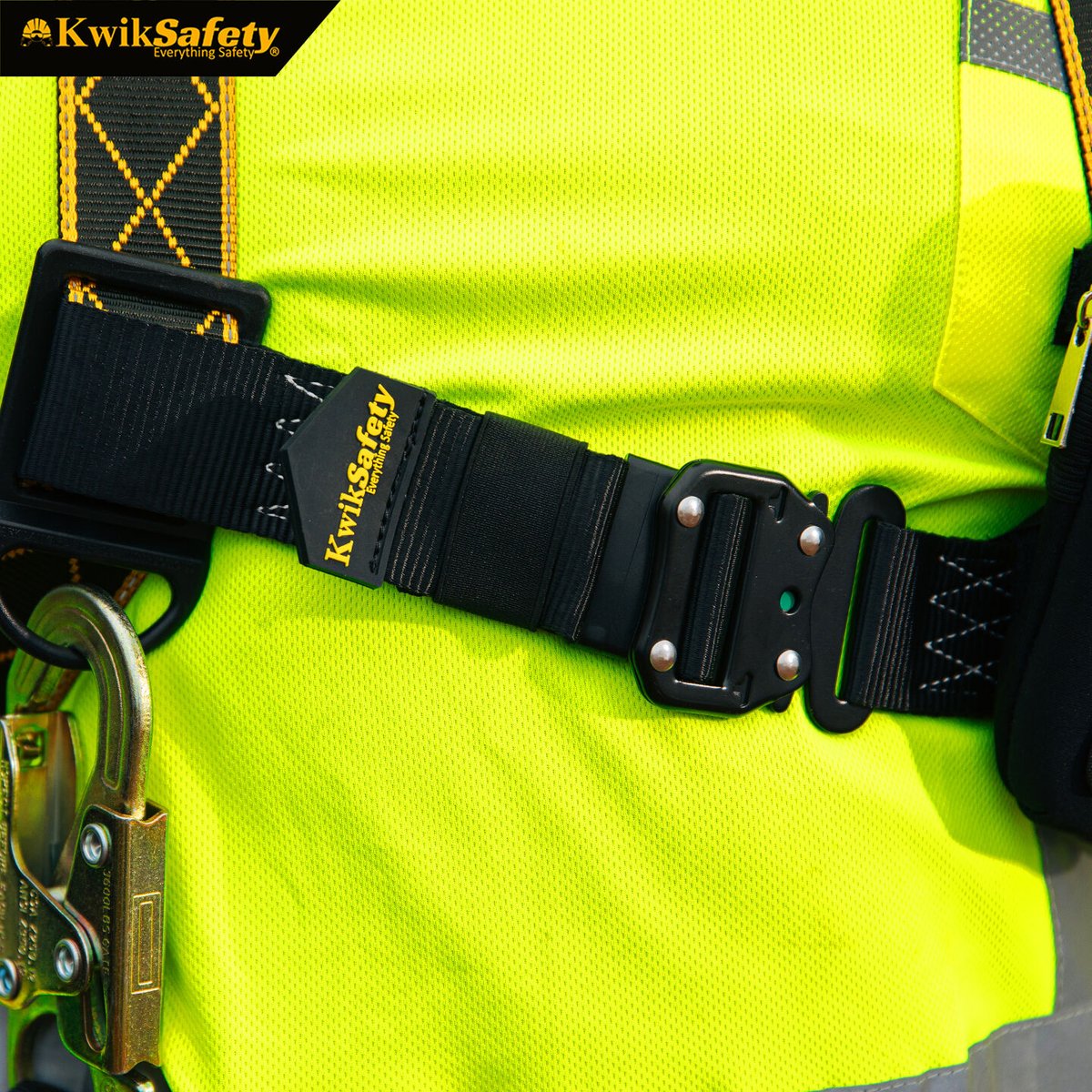 KwikSafety's tweet photo. ✅ Buckle up the right way! Whether you need speed, strength, or simplicity, your harness buckle matters more than you think. 👷‍♀️🔗

Get the full breakdown here ⬇️
https://t.co/FuYFXP6H1F

#HarnessTips #FallProtectionGear #SafetyFirst https://t.co/Tk0QXuUt78